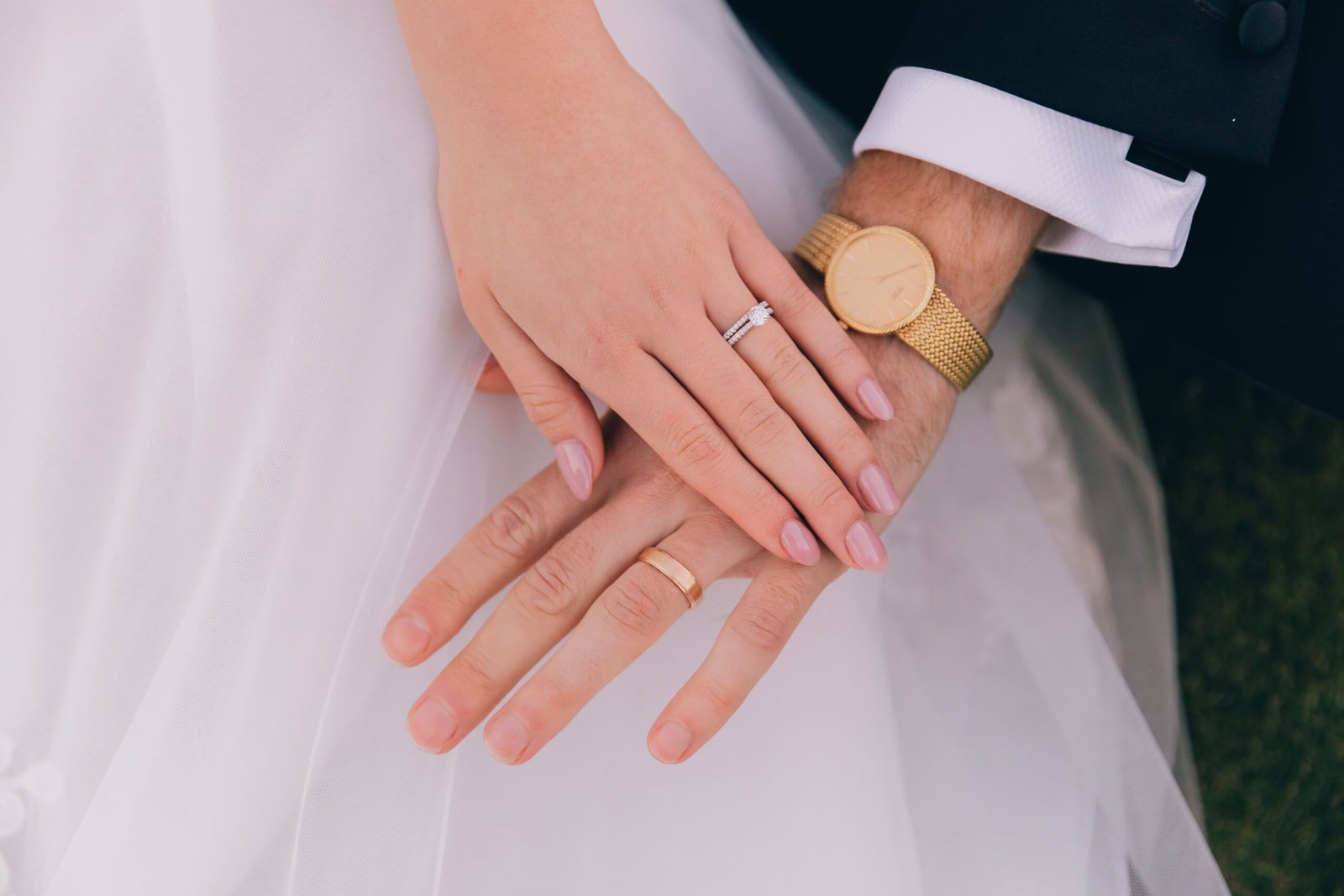 Halo Oval Ring Engagement