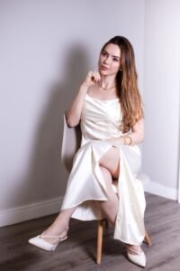 Floral Kitten Heels: The Complete 2026 Buying and Styling Guide white floral kitten heels for spring wedding outfit