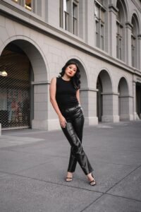 Comfortable Kitten Heel Guide (2026 Edition) Sam Edelman Dori kitten heel in black leather
