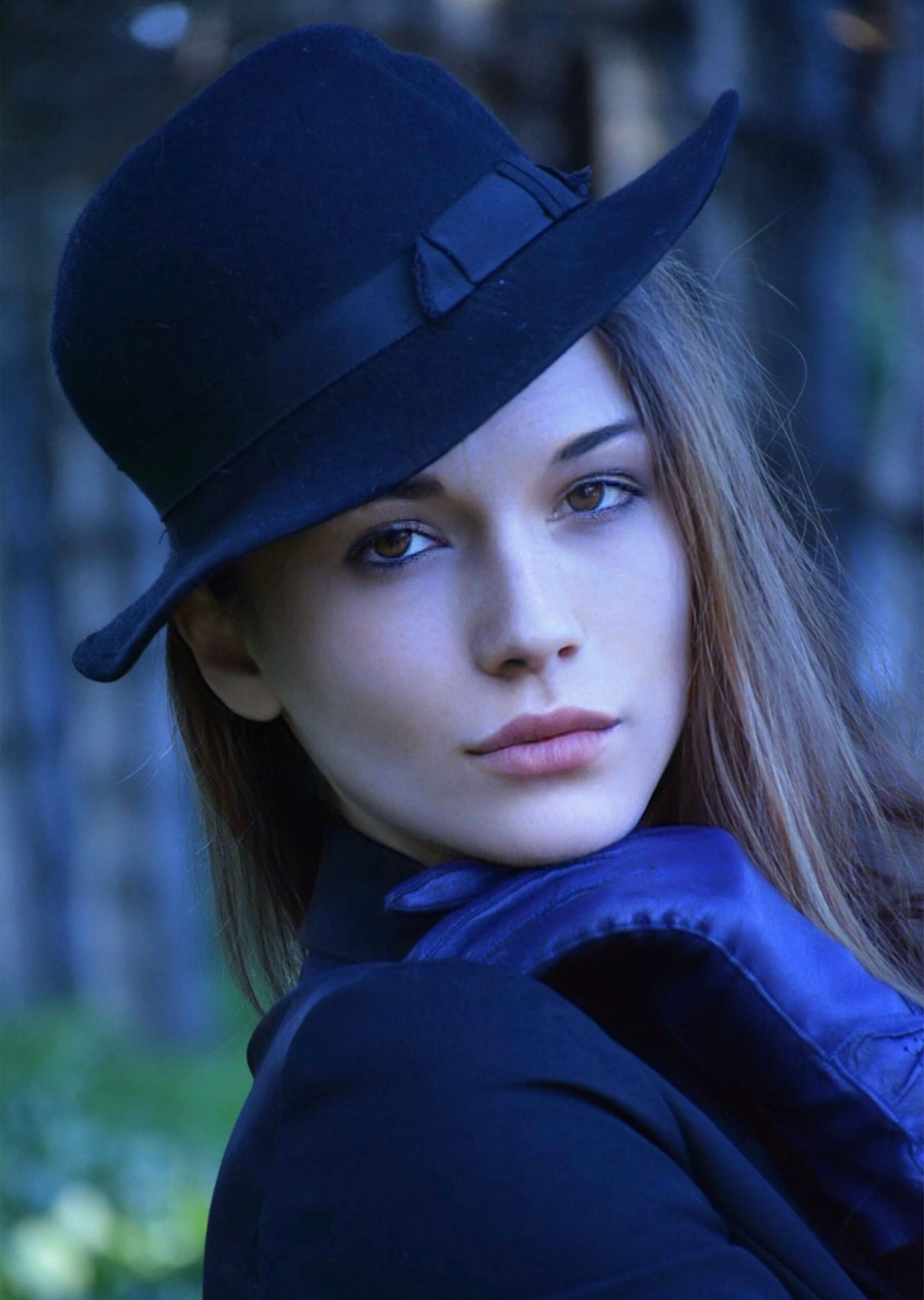 elbow gloves