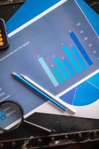infographic showing rise in custom jewelry search demand from 2020 to 2026