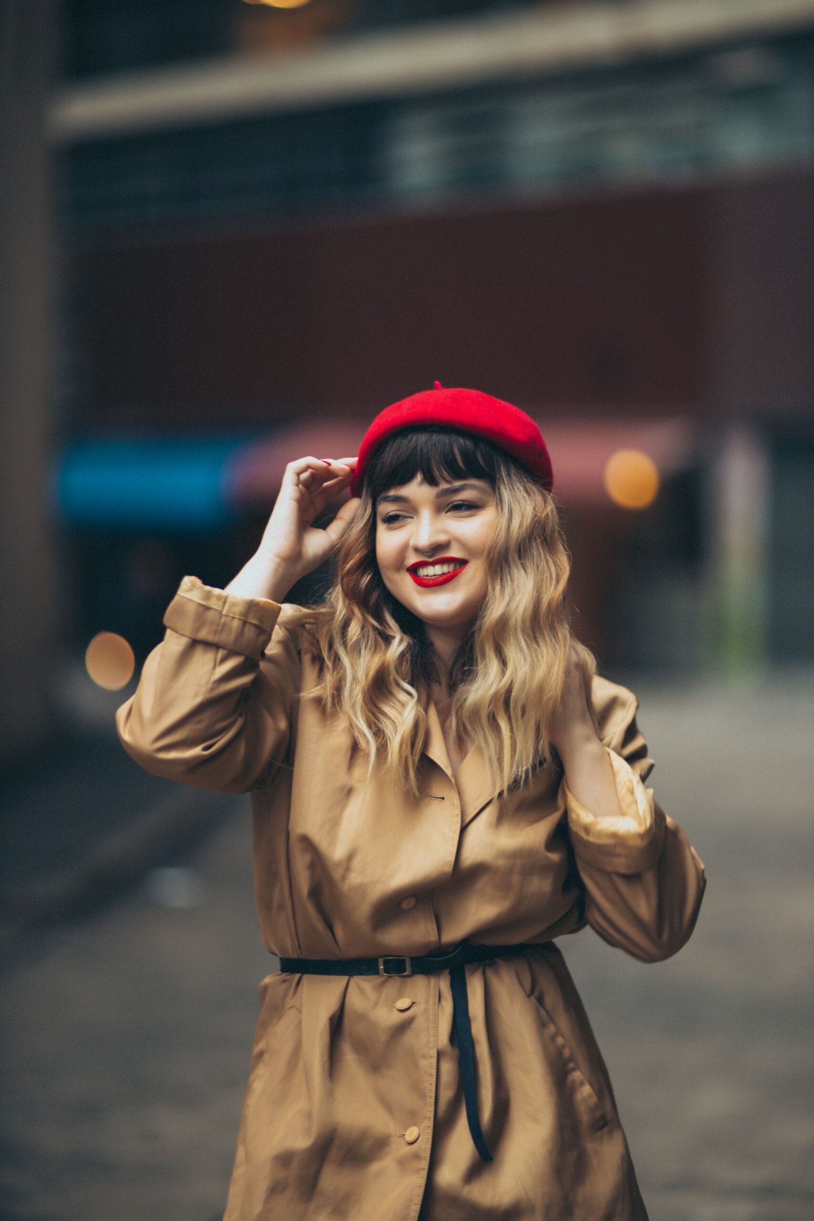 How to Wear a Beret